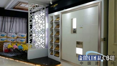 榮事達智能吊頂新款電器及系列產(chǎn)品閃耀上市，引領(lǐng)建筑材料智能化新風(fēng)尚